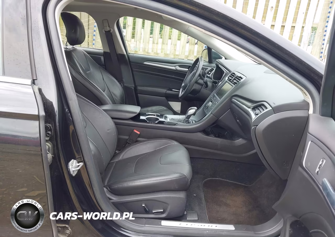 2014 Ford Fusion Titanium VIN:3FA6P0K9XER133959 - 5