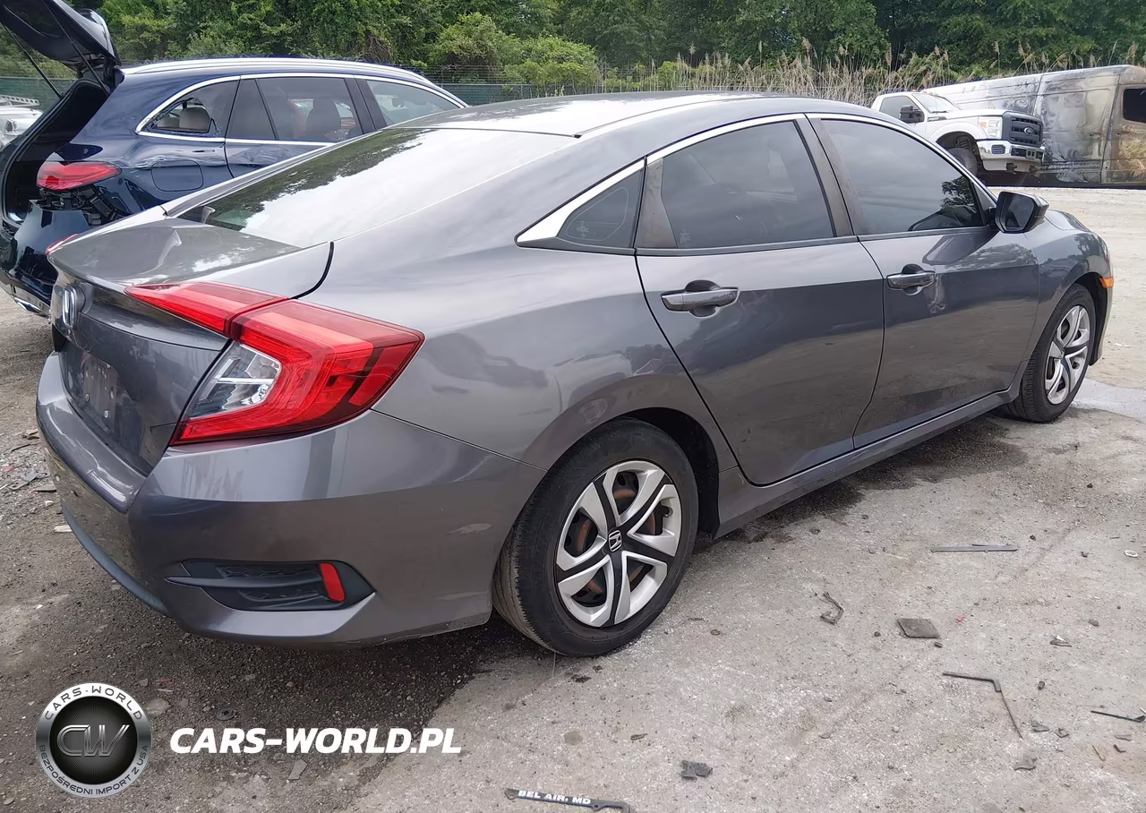 2017 Honda Civic Lx VIN:2HGFC2F5XHH568796 - 4