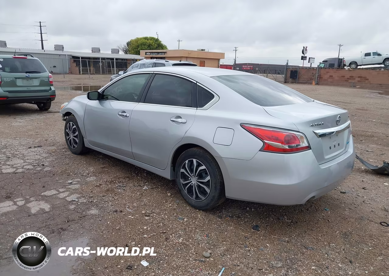 2014 Nissan Altima 2.5 S VIN:1N4AL3APXEN333105 - 3