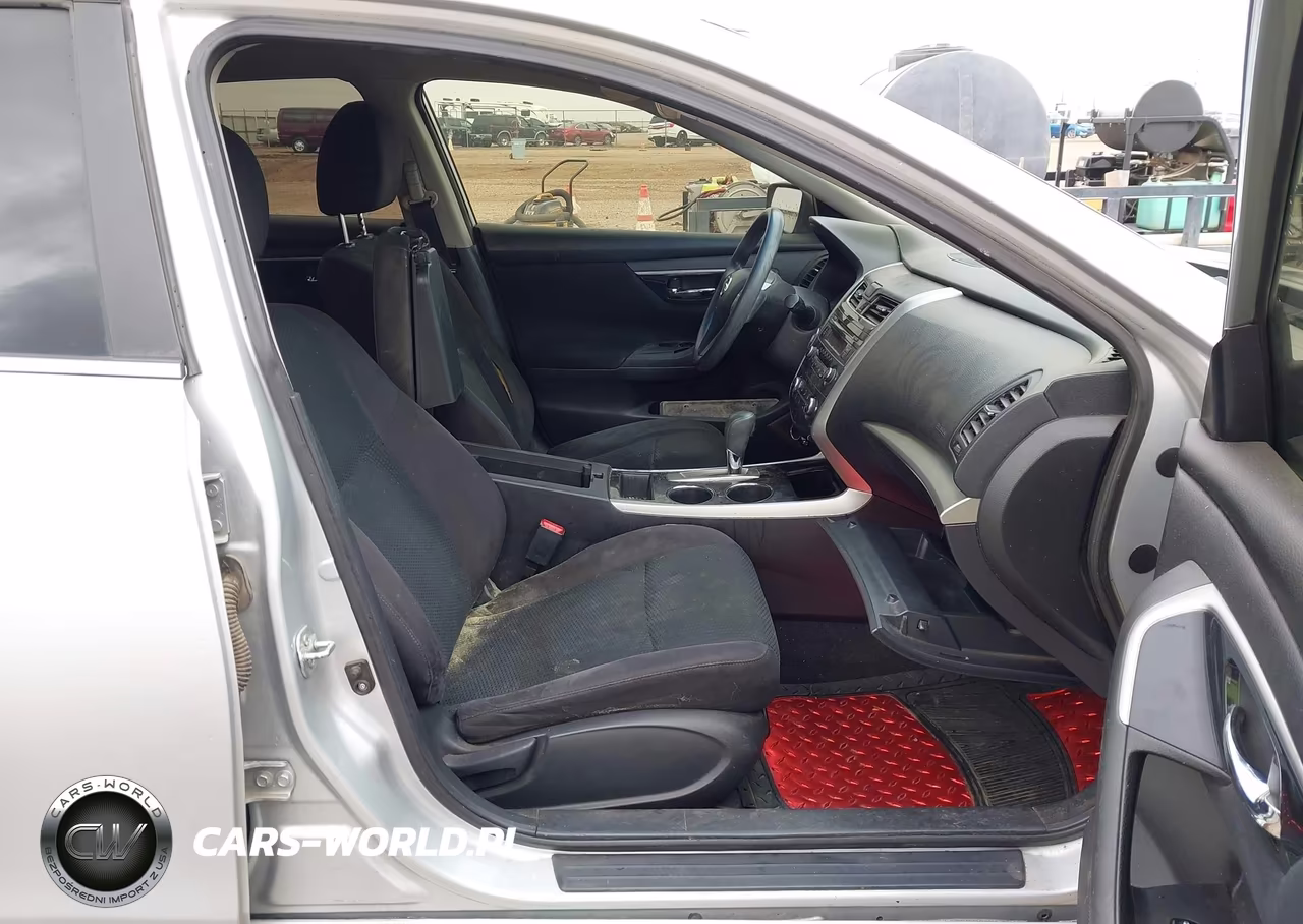 2014 Nissan Altima 2.5 S VIN:1N4AL3APXEN333105 - 5