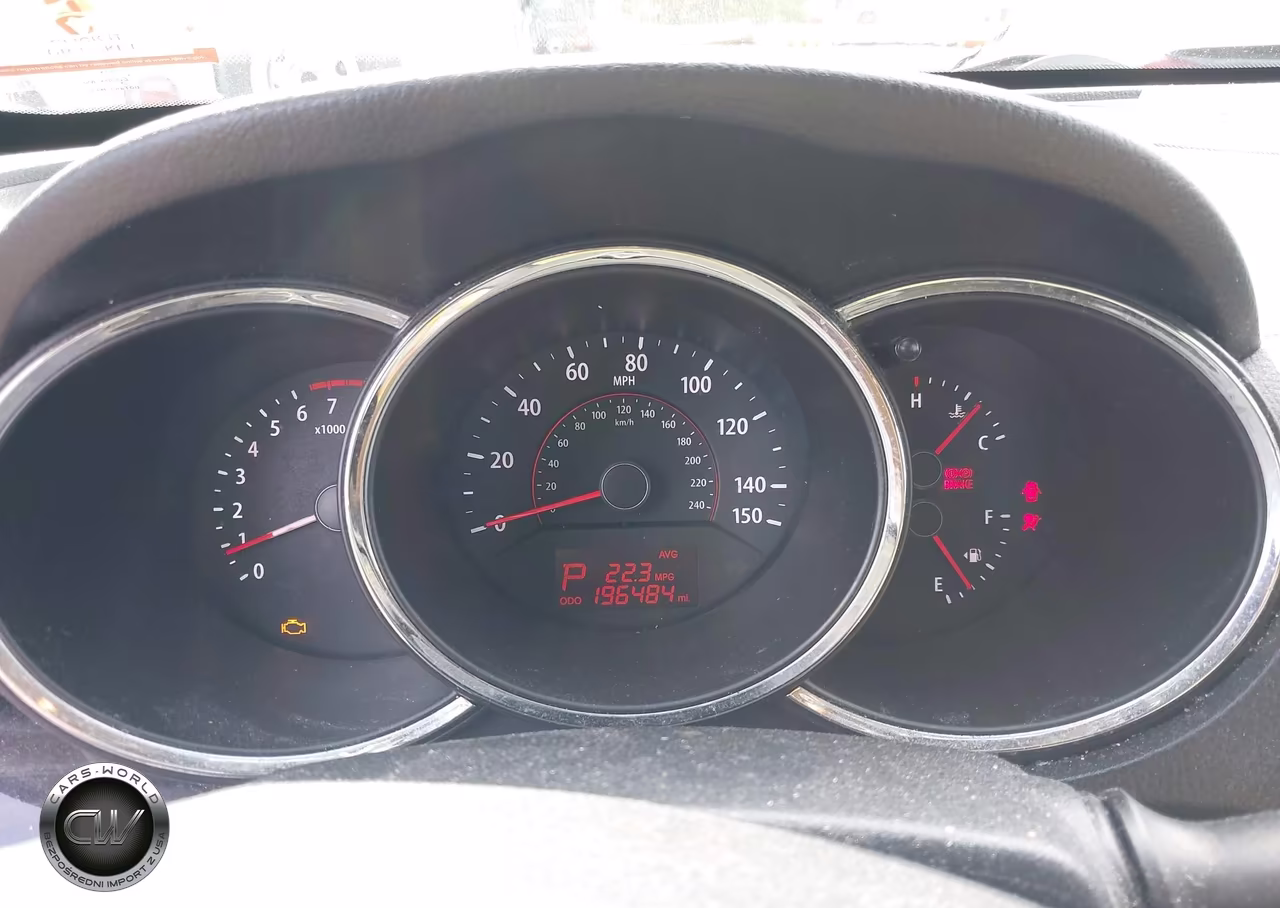 2011 Kia Sorento Lx VIN:5XYKTDA11BG045881 - 7