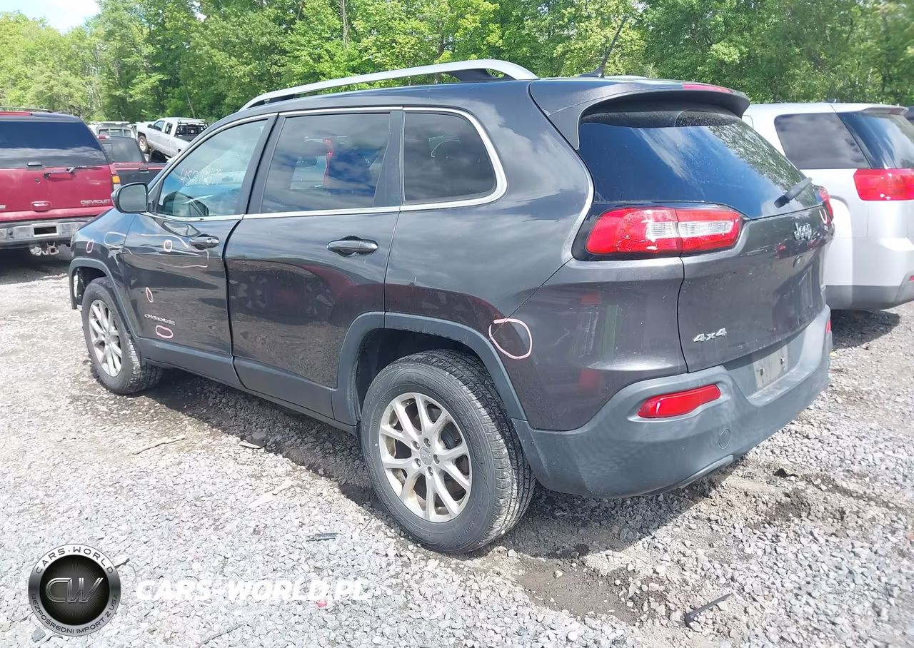 2015 Jeep Cherokee Latitude VIN:1C4PJMCB5FW649976 - 3
