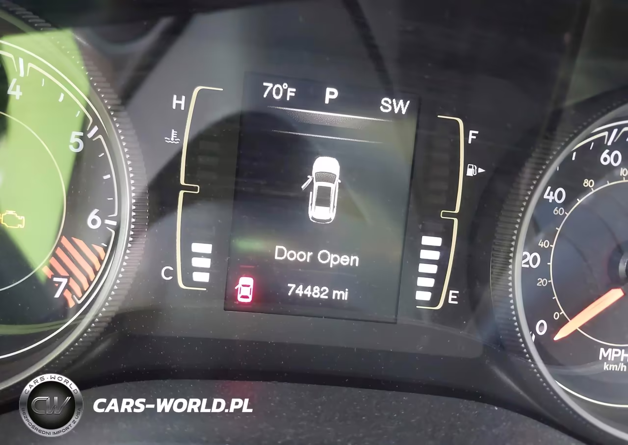 2015 Jeep Cherokee Latitude VIN:1C4PJMCB5FW649976 - 7