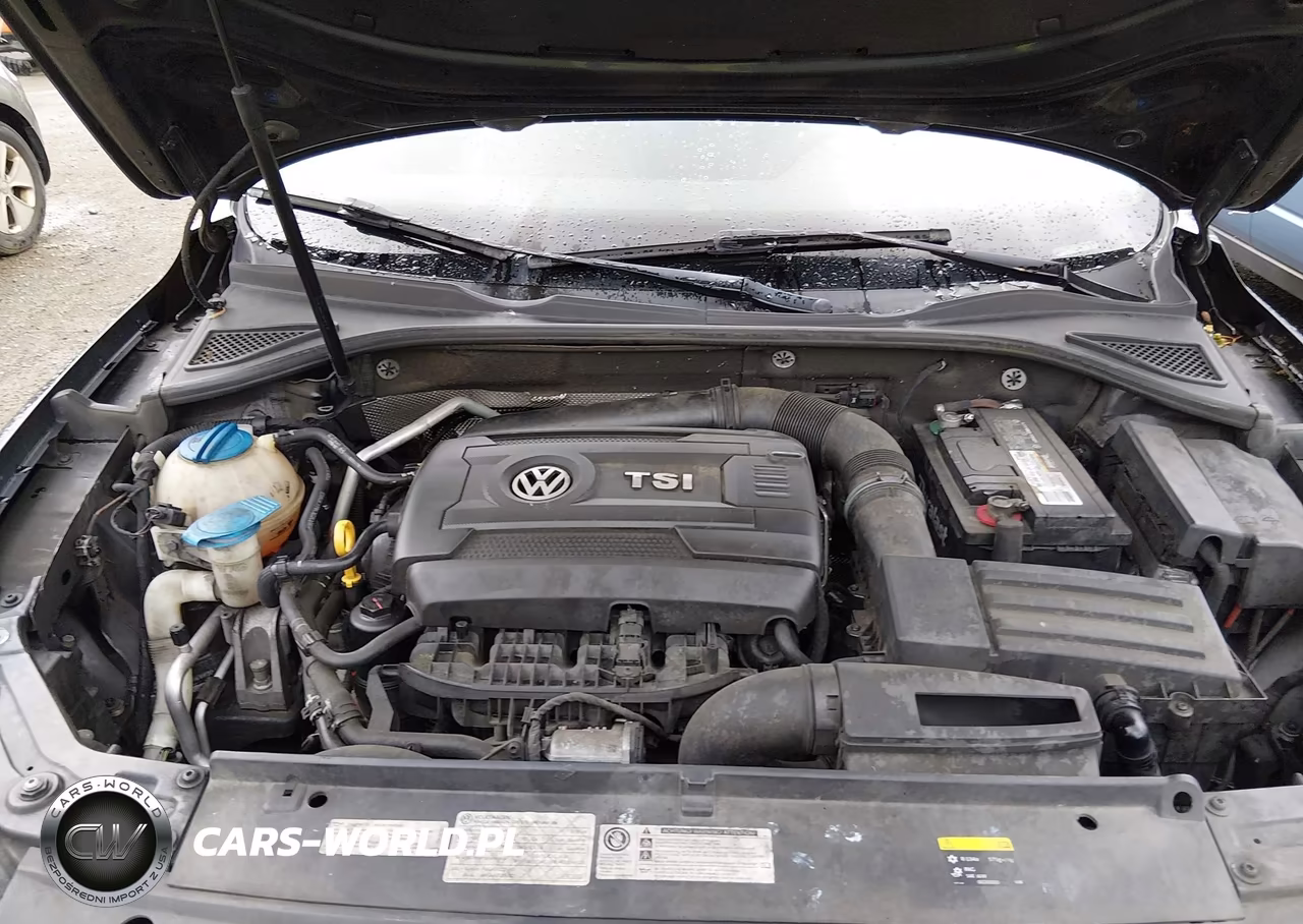 2015 Volkswagen Passat 1.8T Wolfsburg Edition VIN:1VWAT7A36FC082527 - 10
