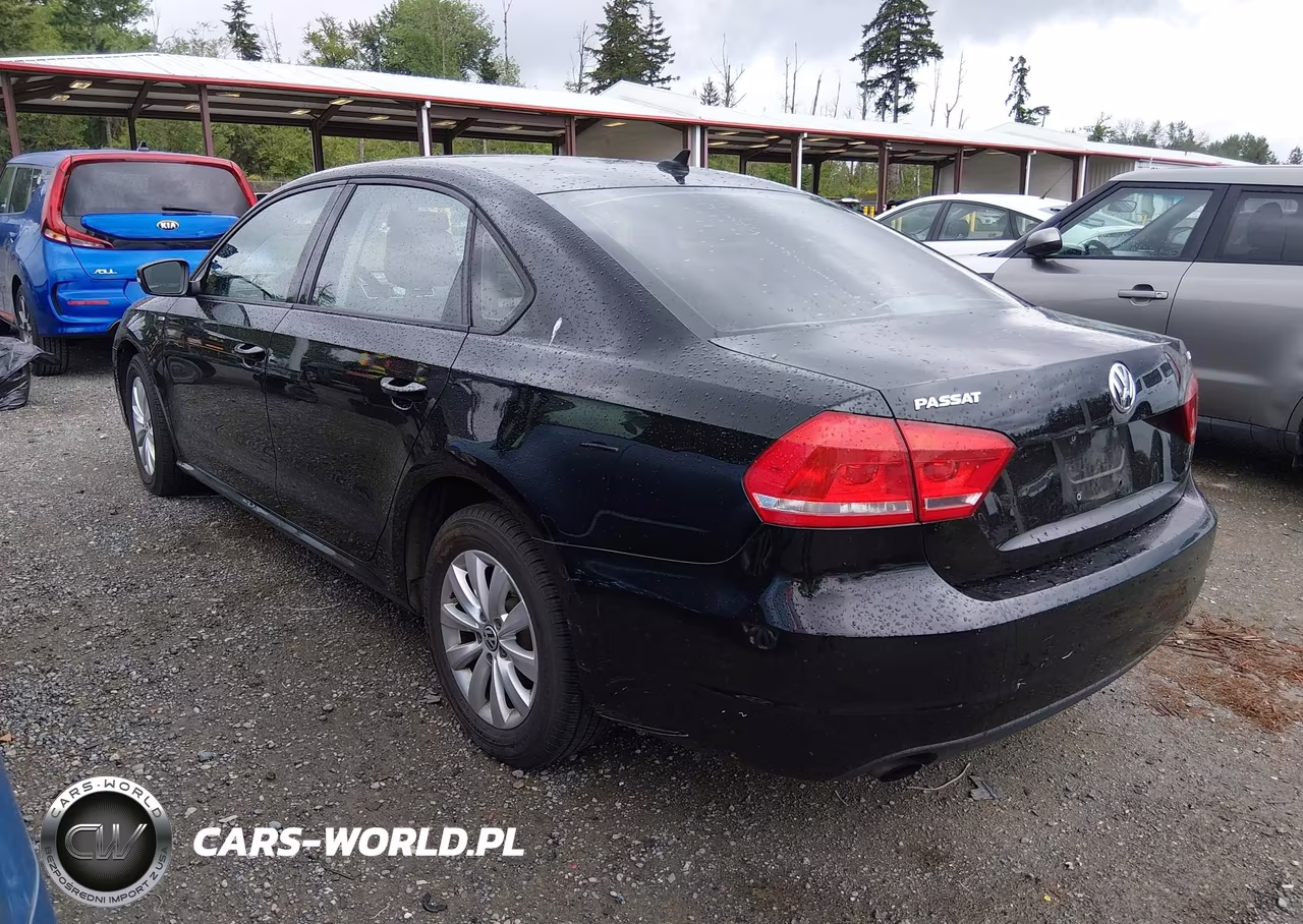 2015 Volkswagen Passat 1.8T Wolfsburg Edition VIN:1VWAT7A36FC082527 - 3