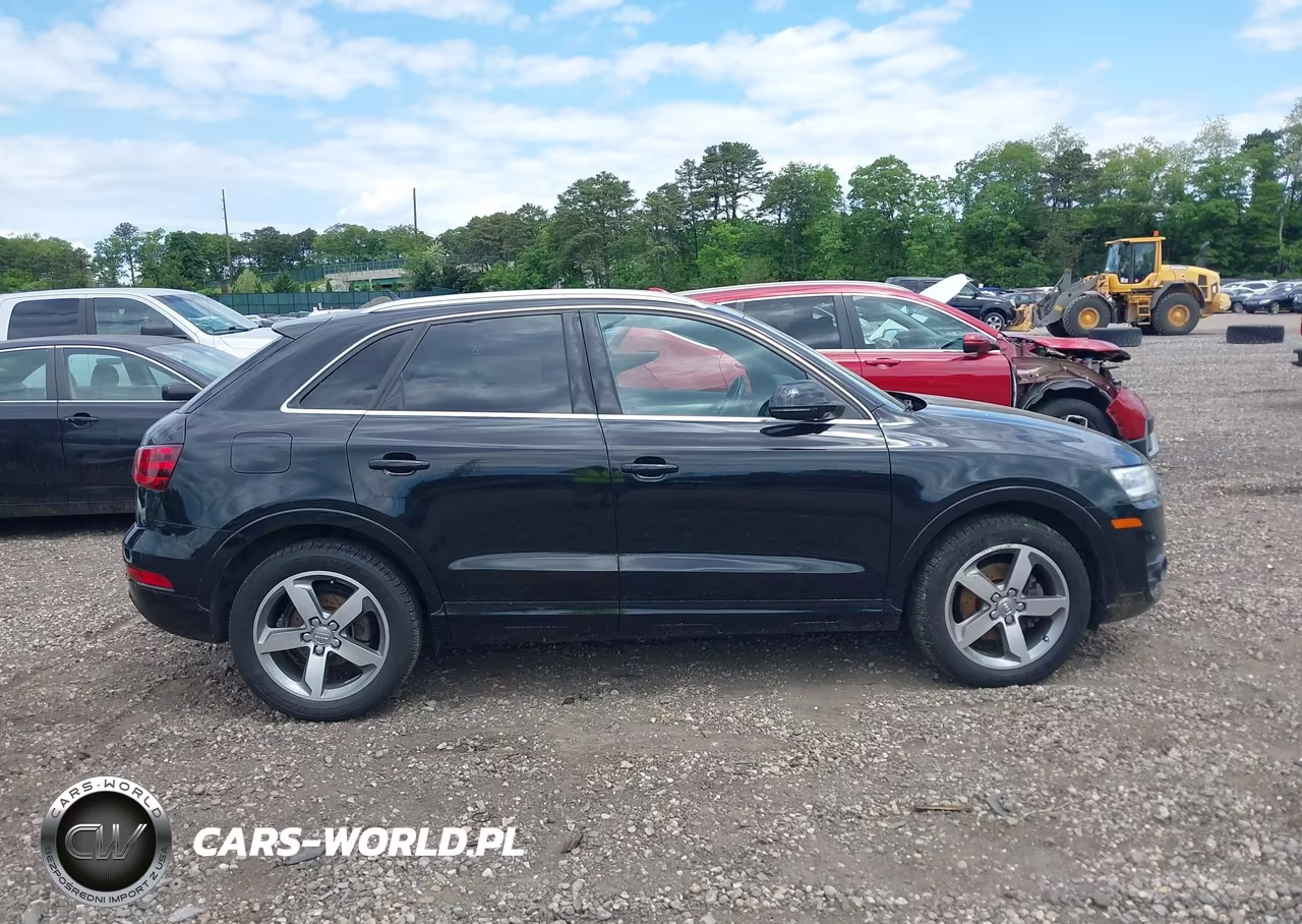 2015 Audi Q3 2.0T Premium Plus VIN:WA1GFCFS0FR011358 - 13