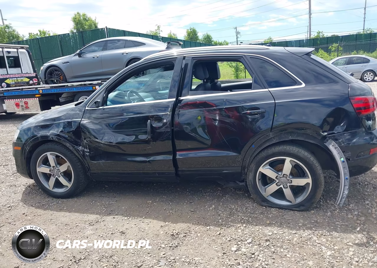 2015 Audi Q3 2.0T Premium Plus VIN:WA1GFCFS0FR011358 - 6