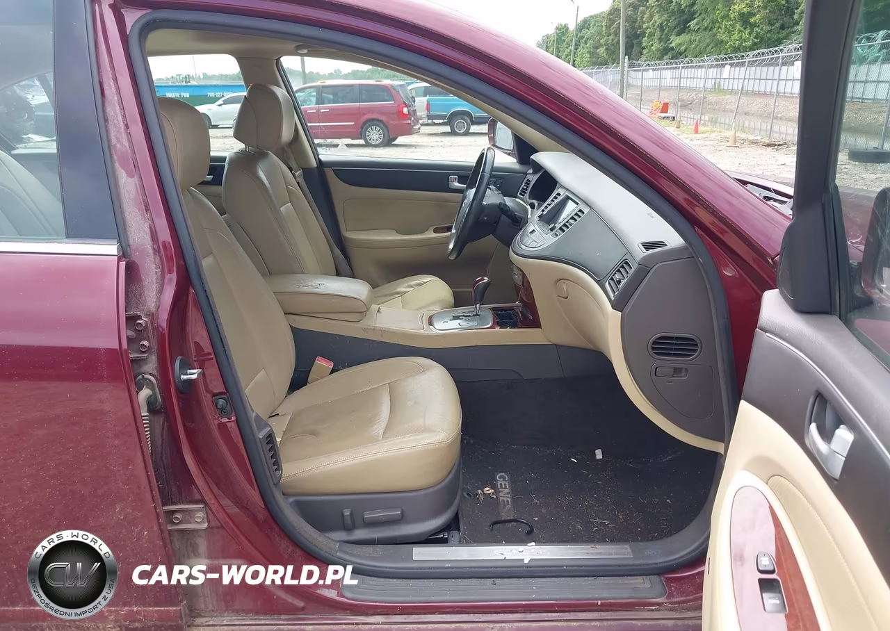 2012 Hyundai Genesis 3.8 VIN:KMHGC4DD7CU184856 - 5
