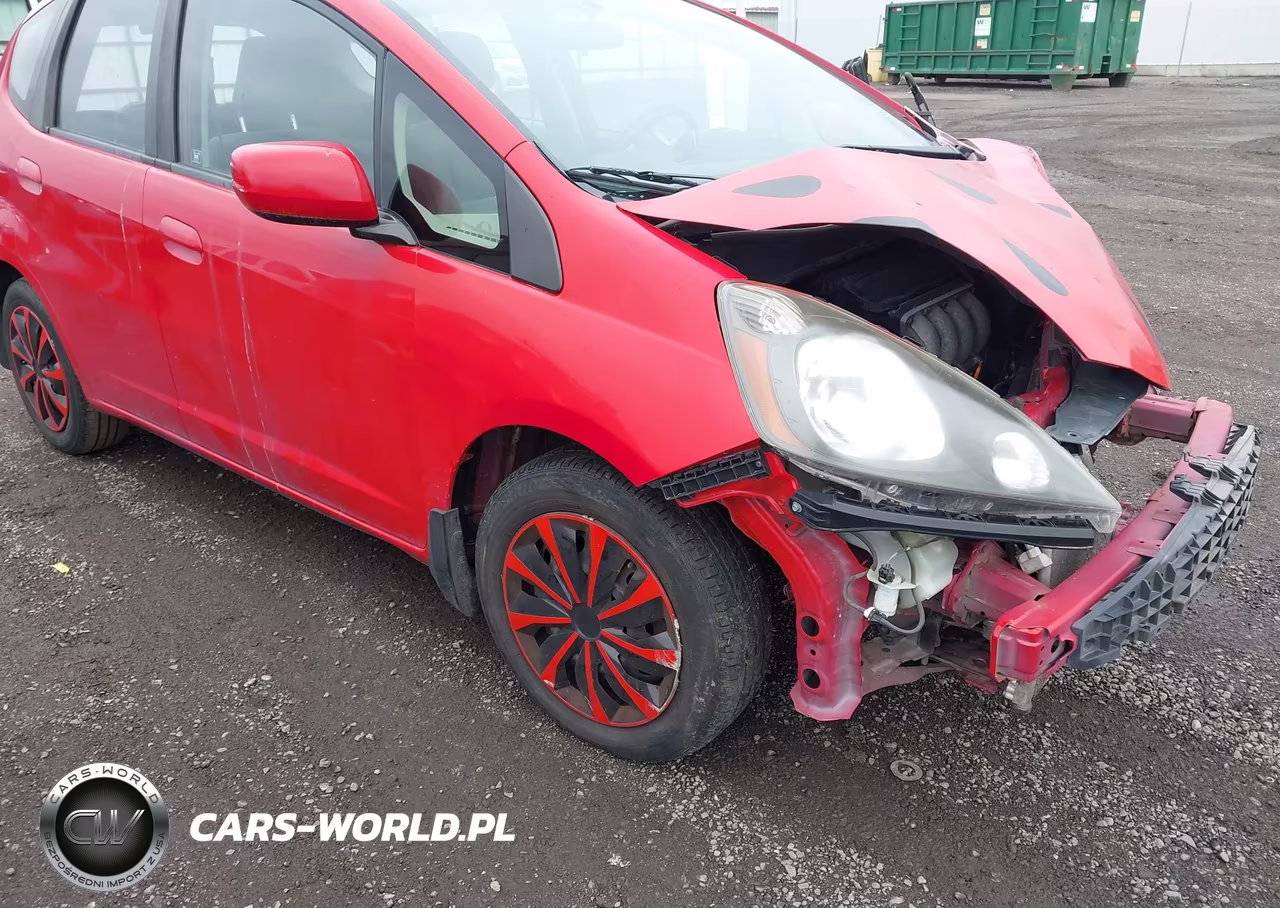 2013 Honda Fit VIN:JHMGE8H30DC003304 - 15