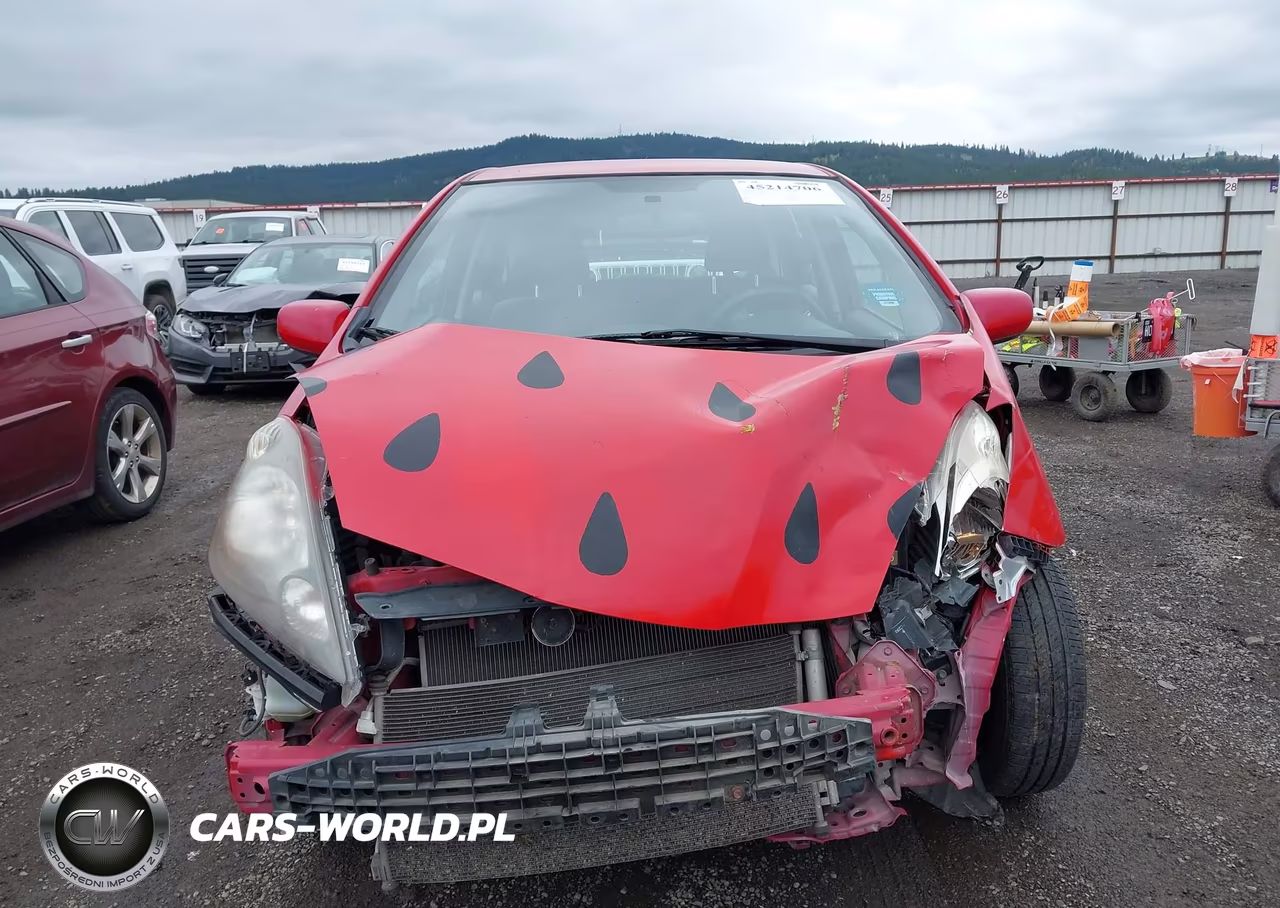 2013 Honda Fit VIN:JHMGE8H30DC003304 - 6