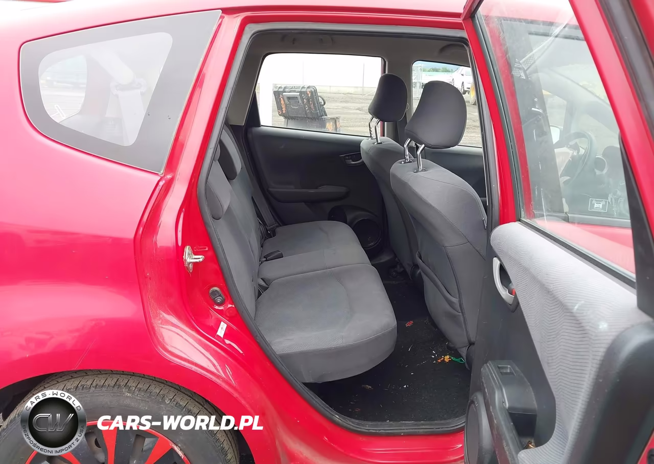 2013 Honda Fit VIN:JHMGE8H30DC003304 - 8