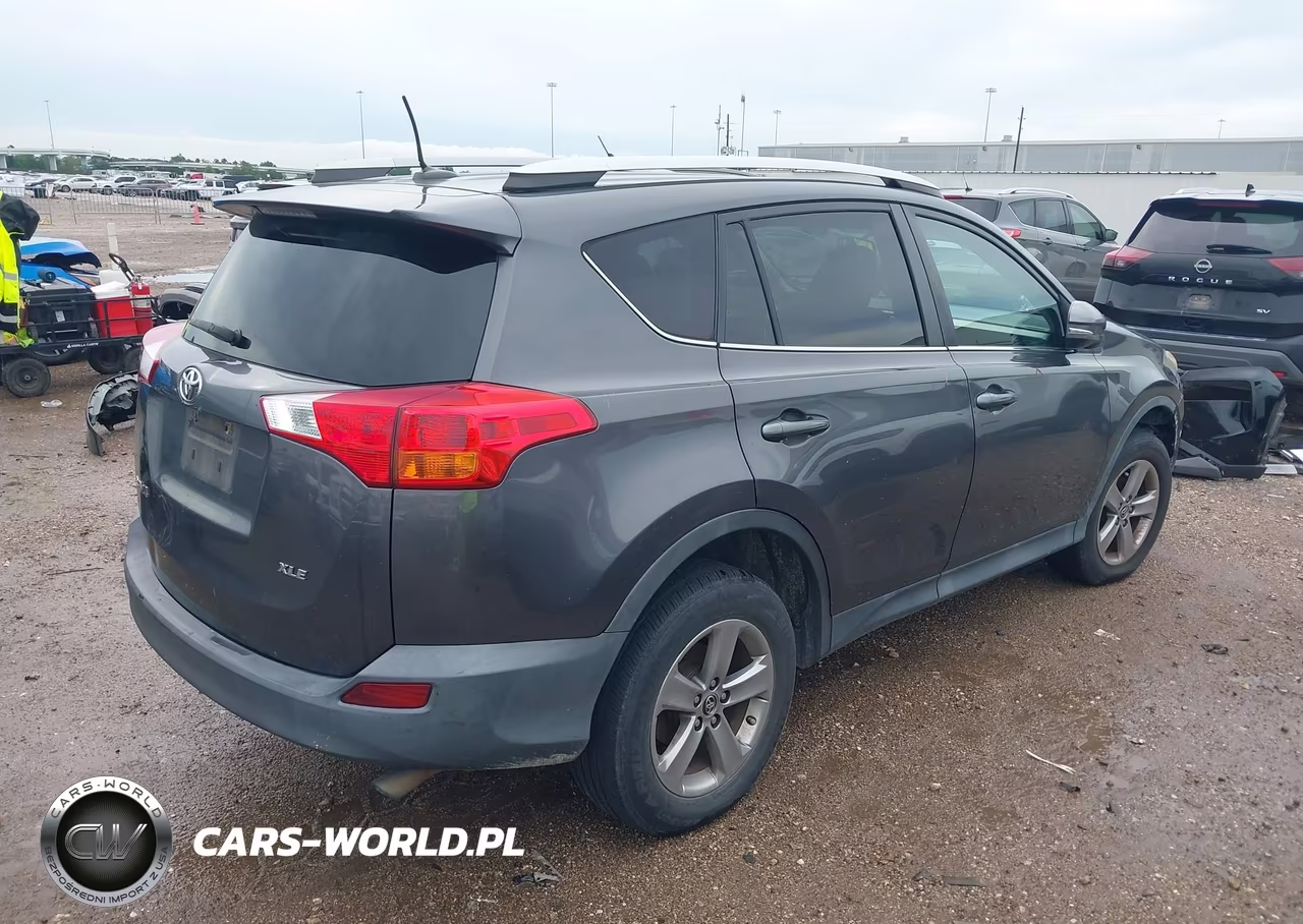 2015 Toyota Rav4 Xle VIN:2T3WFREVXFW149330 - 4