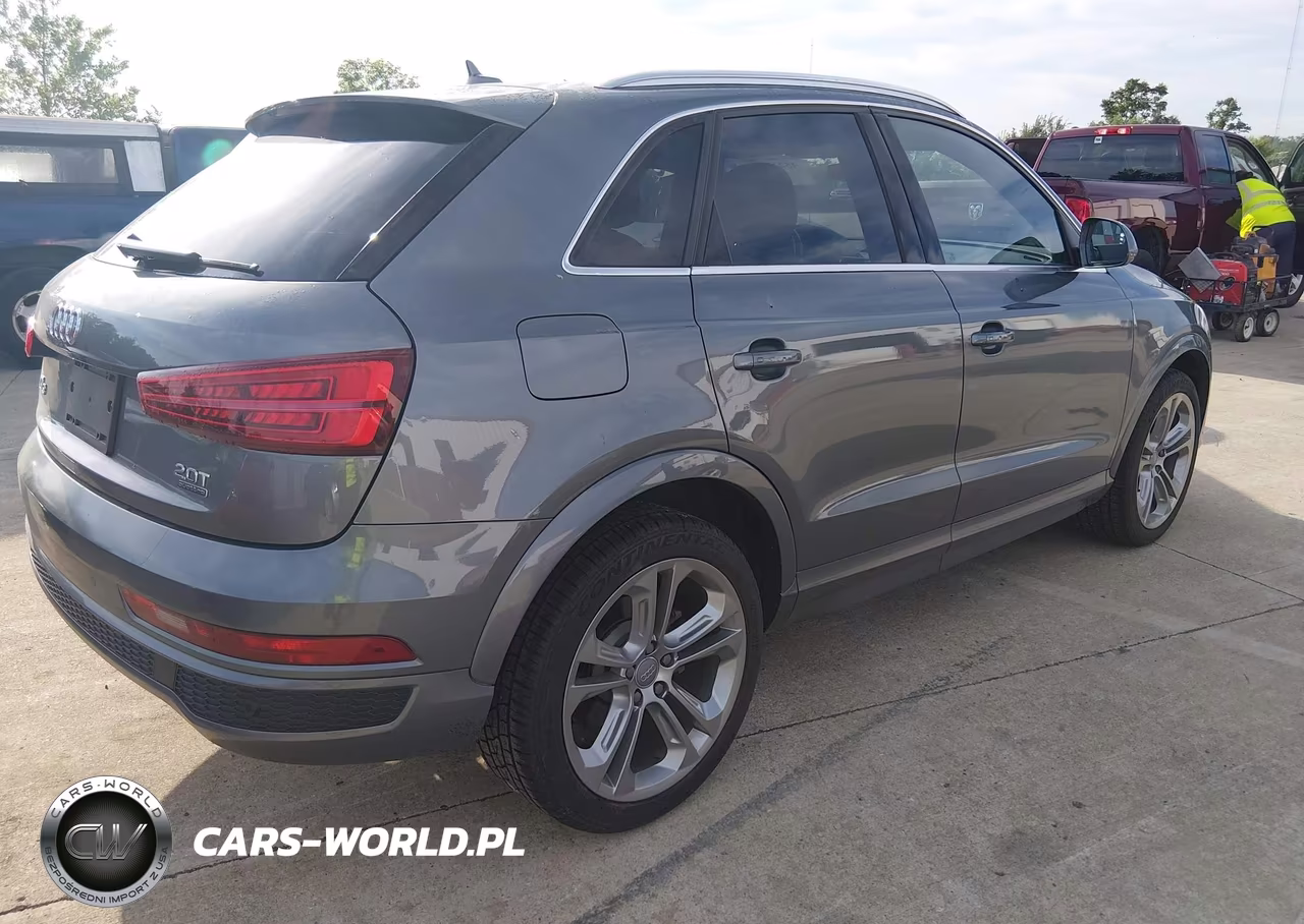 2016 Audi Q3 2.0T Premium Plus VIN:WA1GFCFS3GR007595 - 4