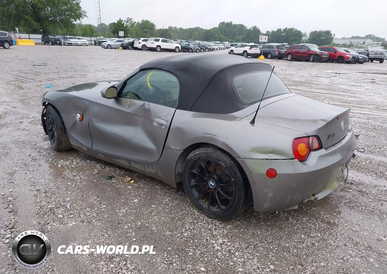 2004 BMW Z4 2.5I VIN:4USBT33524LS52582 - 3