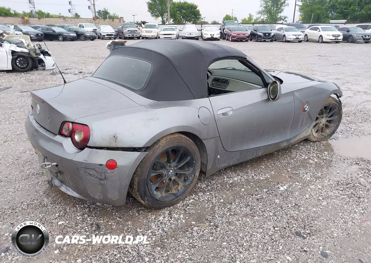 2004 BMW Z4 2.5I VIN:4USBT33524LS52582 - 4