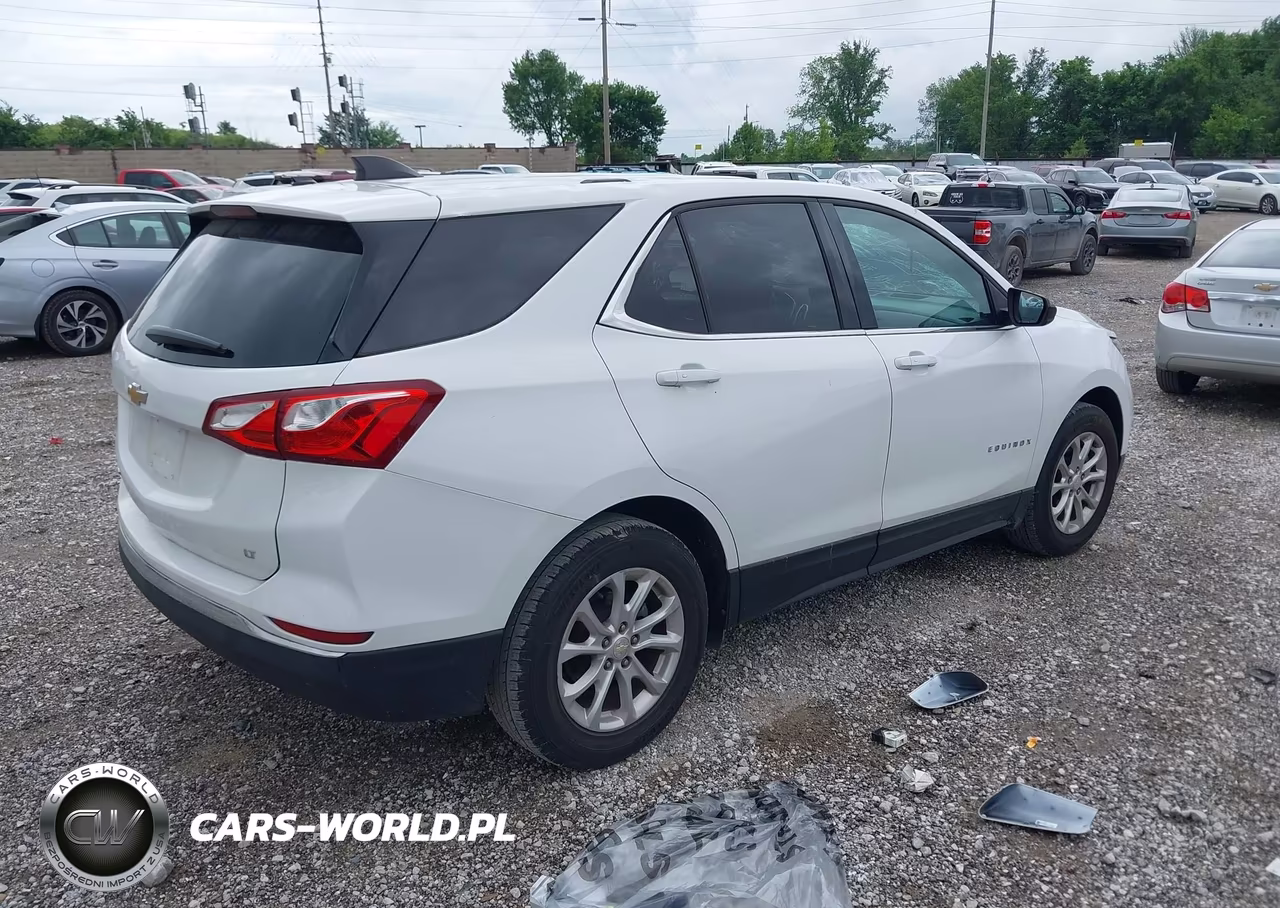 2018 Chevrolet Equinox Lt VIN:3GNAXJEV5JS545882 - 4
