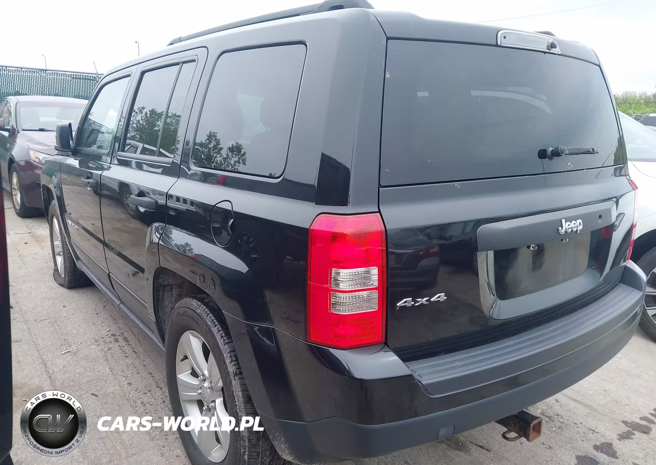 2015 Jeep Patriot Sport VIN:1C4NJRBB4FD215050 - 3