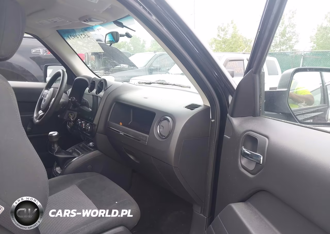 2015 Jeep Patriot Sport VIN:1C4NJRBB4FD215050 - 5
