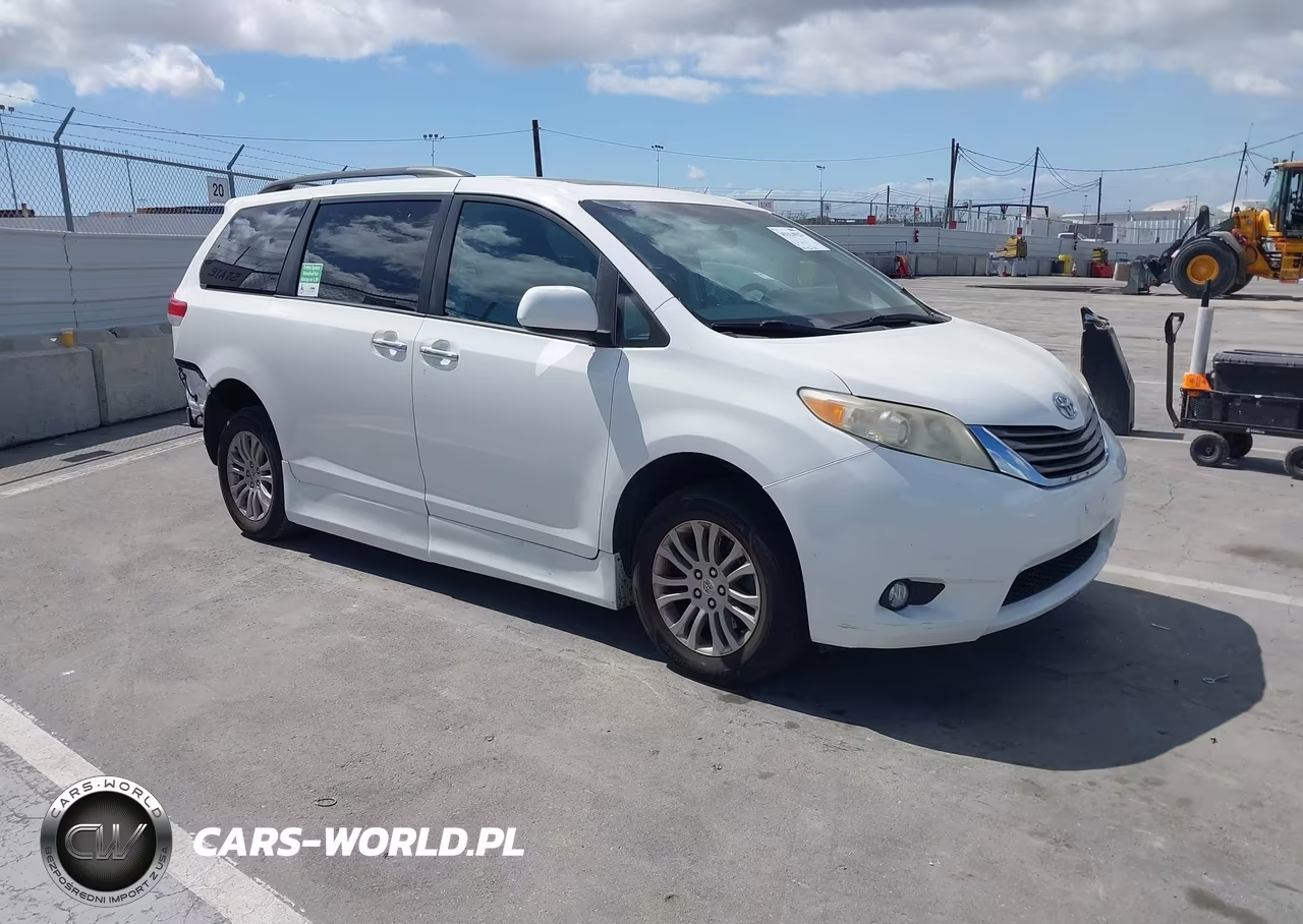2011 Toyota Sienna