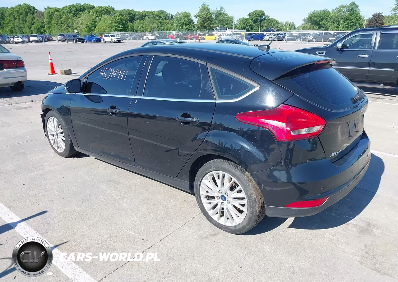 2018 Ford Focus Titanium VIN:1FADP3N26JL314251 - 3