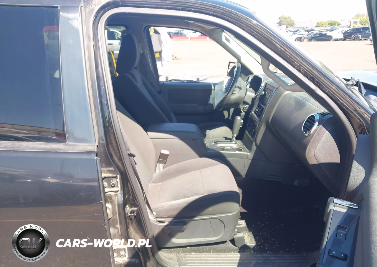 2009 Ford Explorer Xlt VIN:1FMEU73E39UA15376 - 5