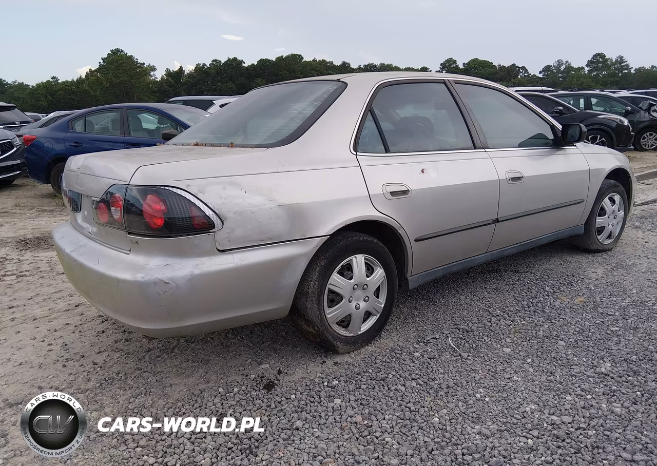 1999 Honda Accord Lx VIN:JHMCG5641XC003903 - 4