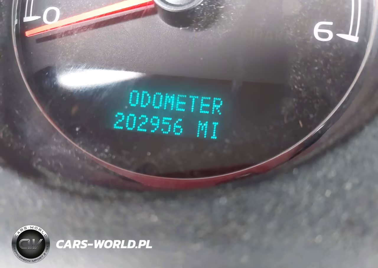 2013 Chevrolet Tahoe Ltz VIN:1GNSCCE03DR221191 - 15
