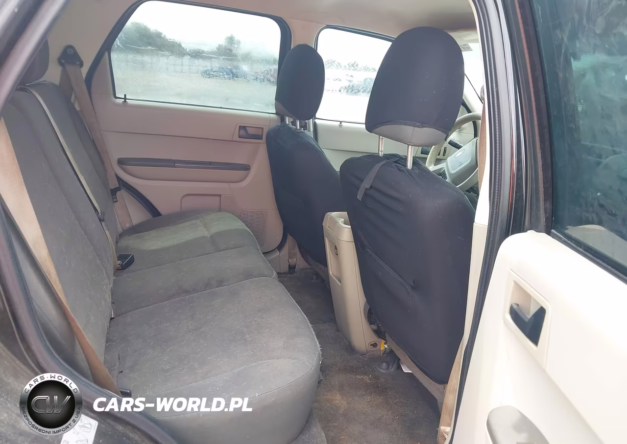 2011 Ford Escape Xls VIN:1FMCU0C70BKB35475 - 8