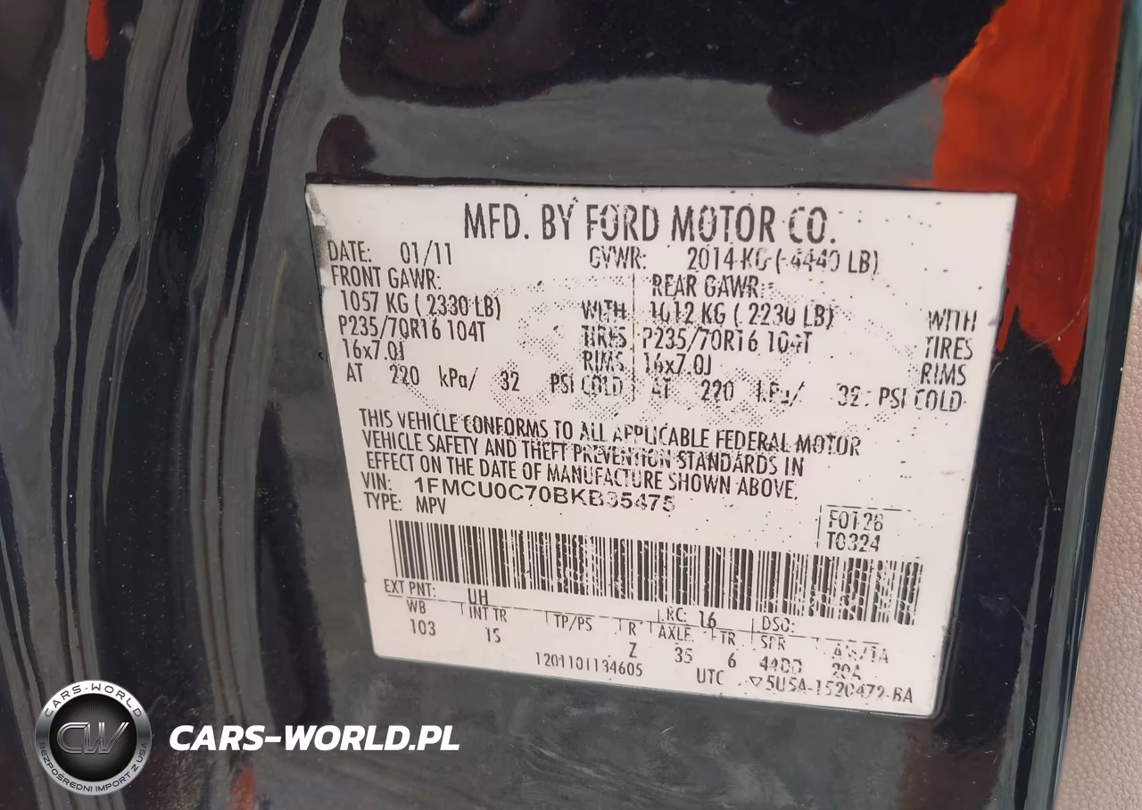 2011 Ford Escape Xls VIN:1FMCU0C70BKB35475 - 9