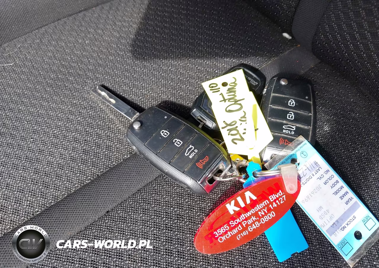 2018 Kia Optima Lx VIN:5XXGT4L32JG261696 - 11