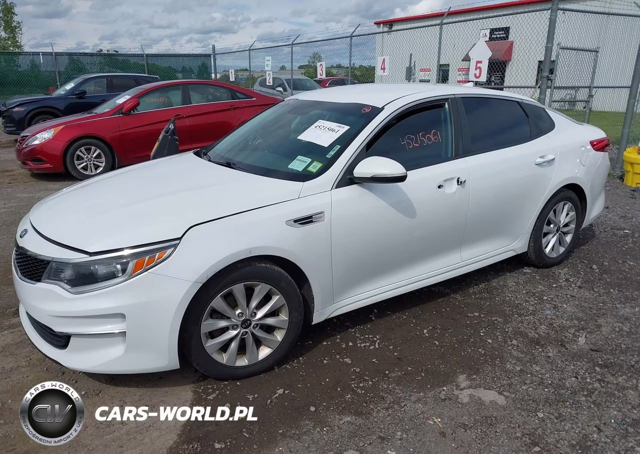 2018 Kia Optima Lx VIN:5XXGT4L32JG261696 - 2