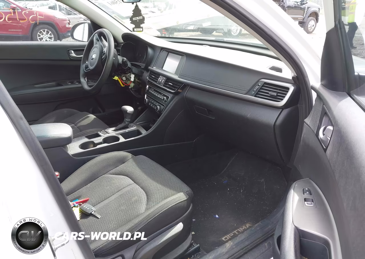 2018 Kia Optima Lx VIN:5XXGT4L32JG261696 - 5