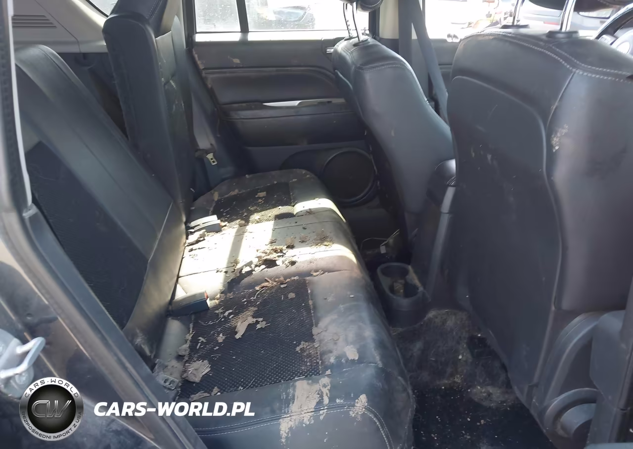2014 Jeep Compass Latitude VIN:1C4NJCEB3ED660547 - 8