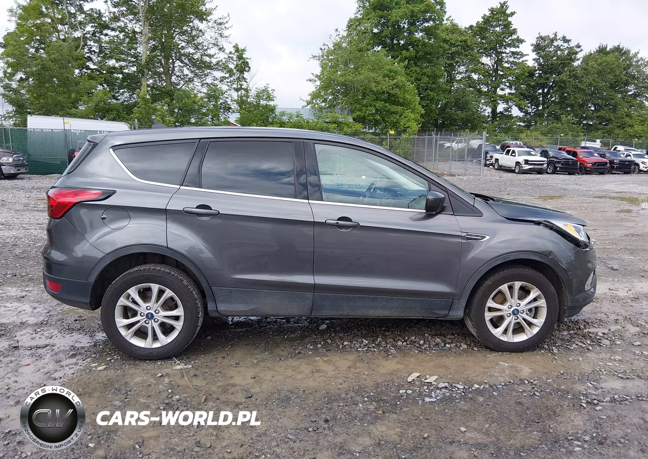 2019 Ford Escape Se VIN:1FMCU9GD3KUA96258 - 13