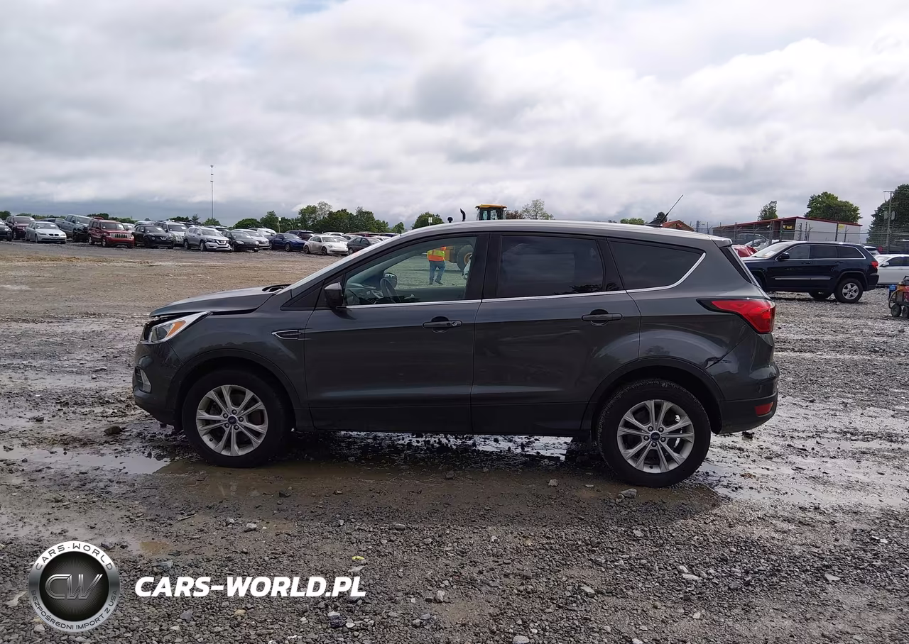 2019 Ford Escape Se VIN:1FMCU9GD3KUA96258 - 14