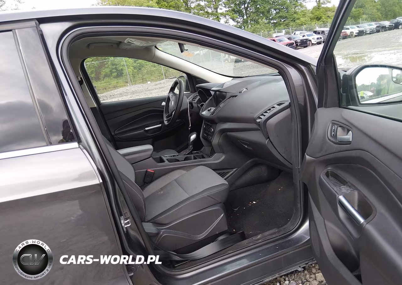 2019 Ford Escape Se VIN:1FMCU9GD3KUA96258 - 5