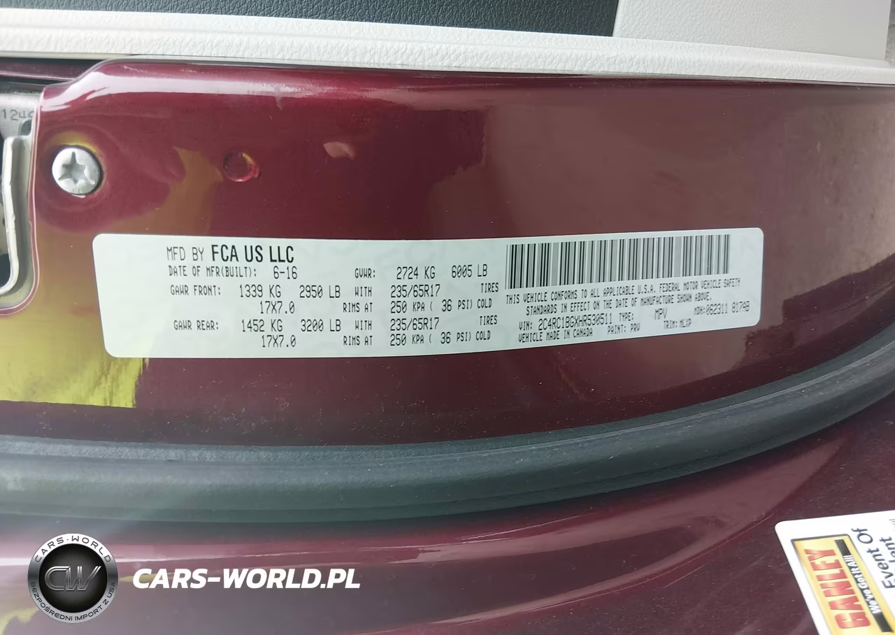 2017 Chrysler Pacifica Touring-L VIN:2C4RC1BGXHR530511 - 9