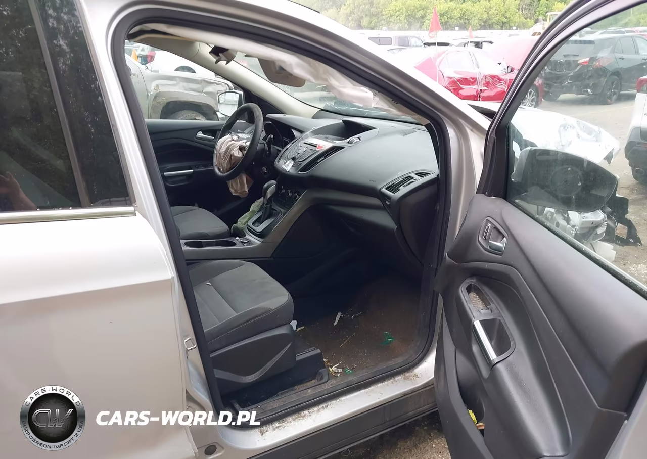 2014 Ford Escape Se VIN:1FMCU9G9XEUC87238 - 5