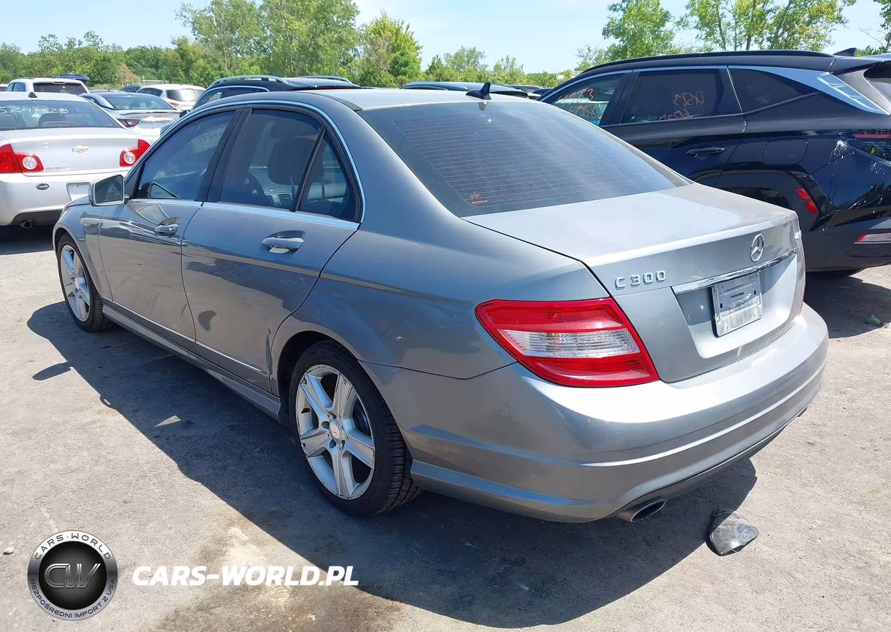 2010 Mercedes-Benz C 300 Sport 4Matic VIN:WDDGF8BBXAR103729 - 3
