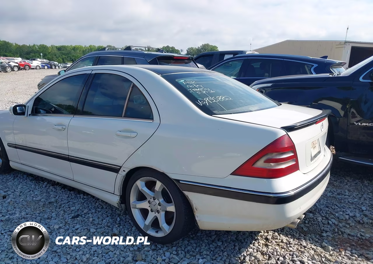 2007 Mercedes-Benz C 230 Sport VIN:WDBRF52H57F935882 - 3