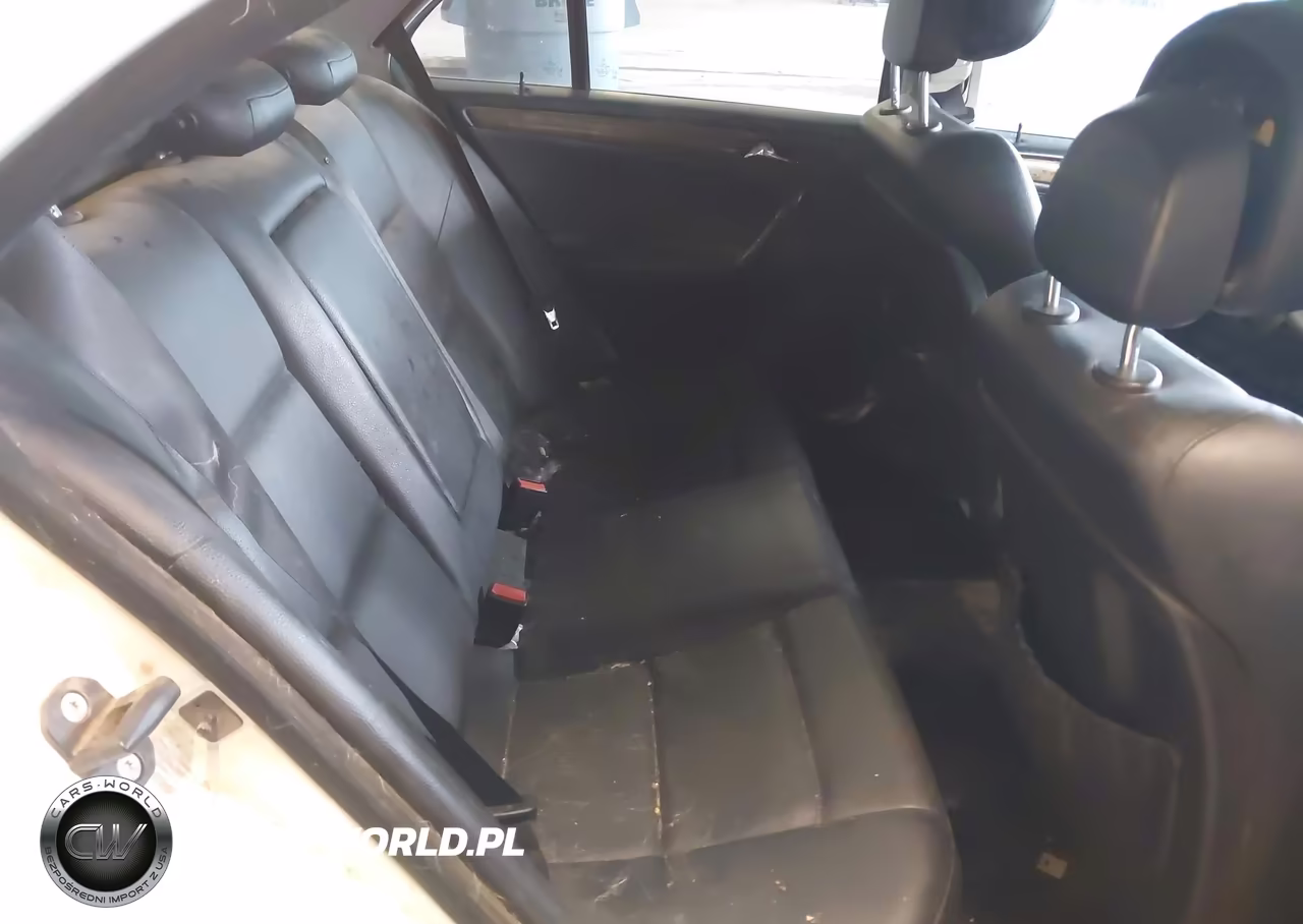 2007 Mercedes-Benz C 230 Sport VIN:WDBRF52H57F935882 - 8