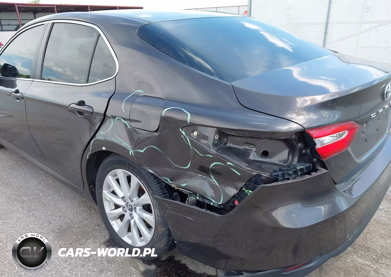 2018 Toyota Camry Le VIN:4T1B11HK3JU519485 - 6