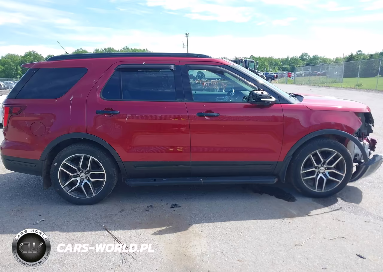 2018 Ford Explorer Sport VIN:1FM5K8GTXJGB05728 - 13