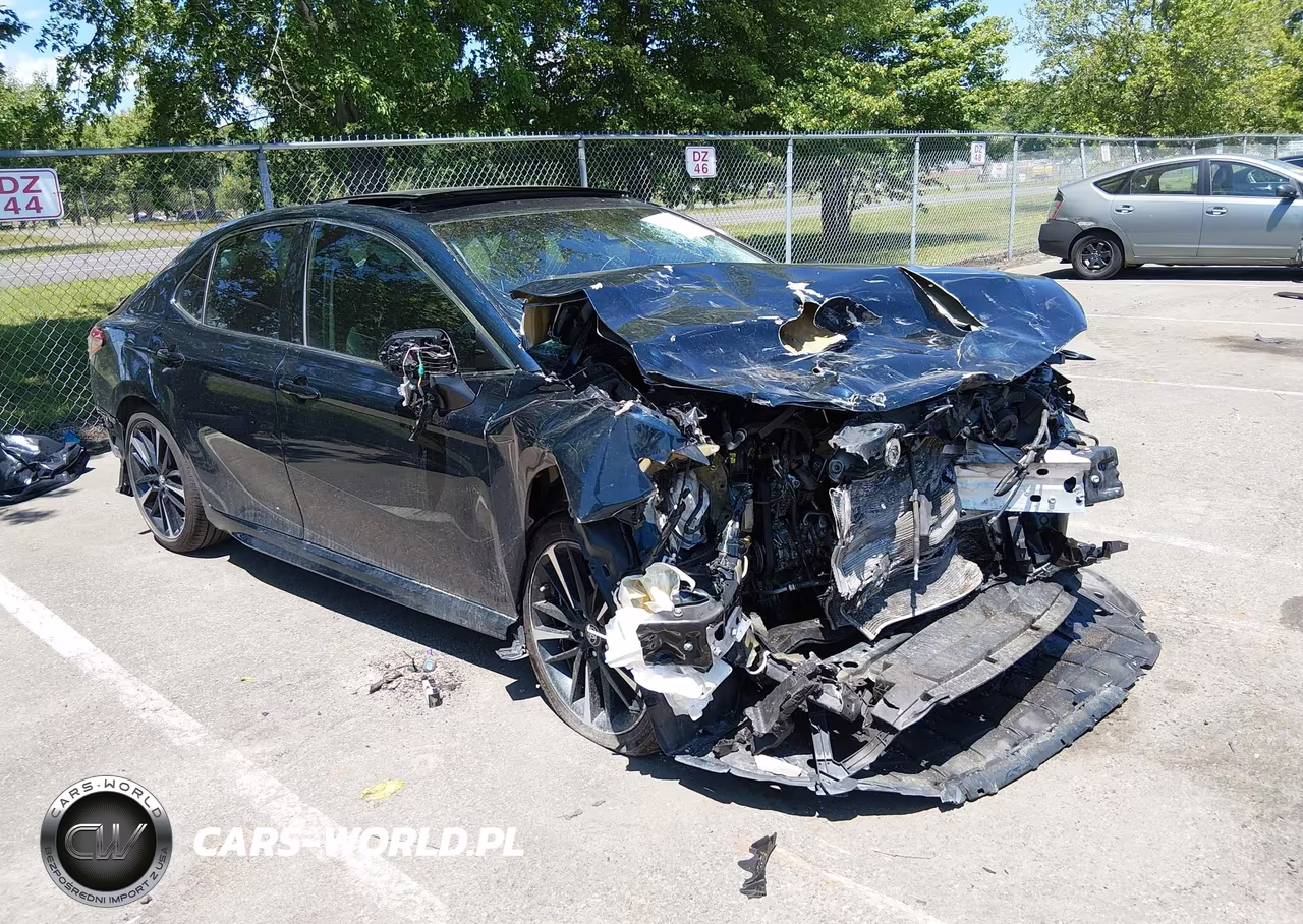 2019 Toyota Camry Xse V6 – zdjęcie 1 z 15