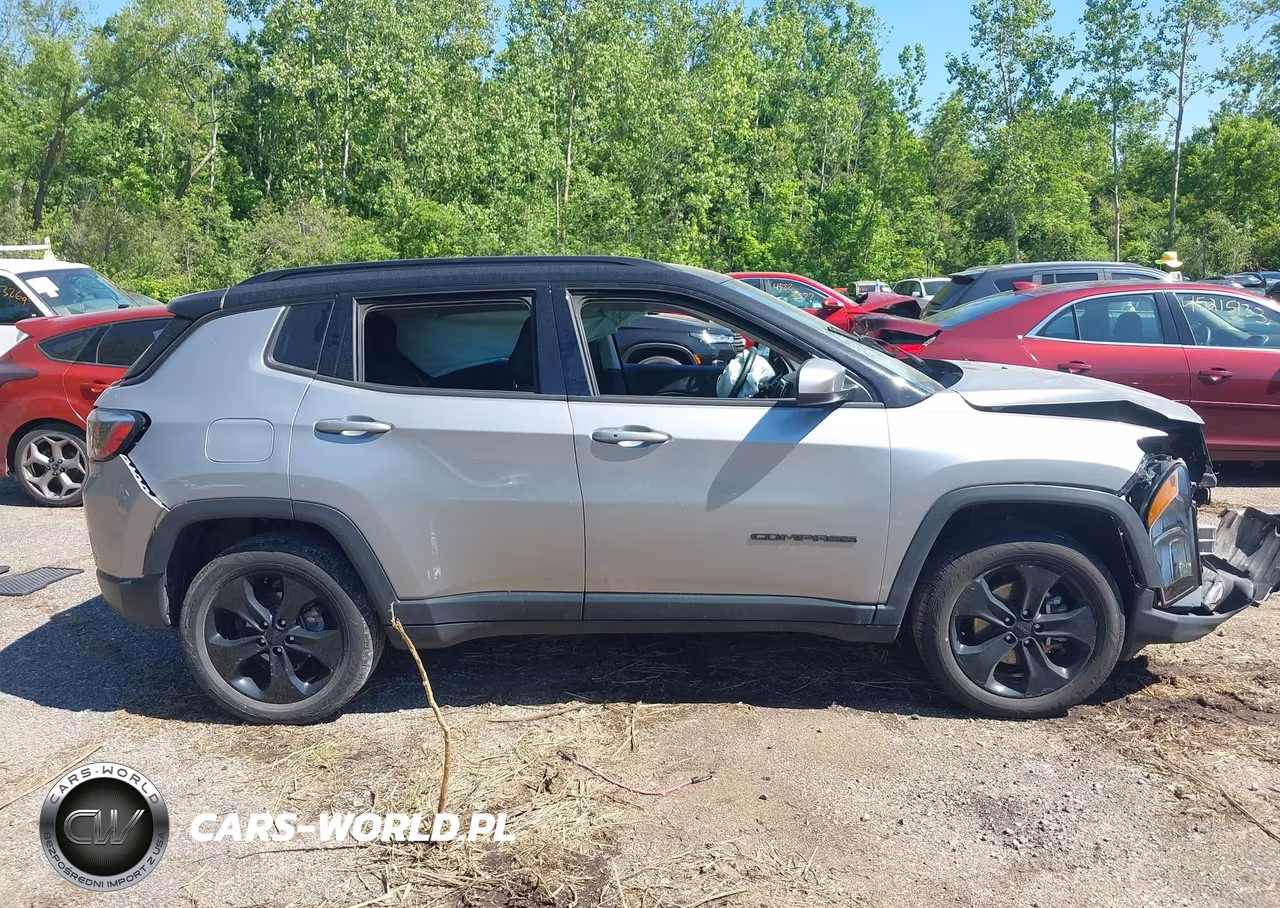 2018 Jeep Compass Altitude 4X4 VIN:3C4NJDBB8JT313679 - 14