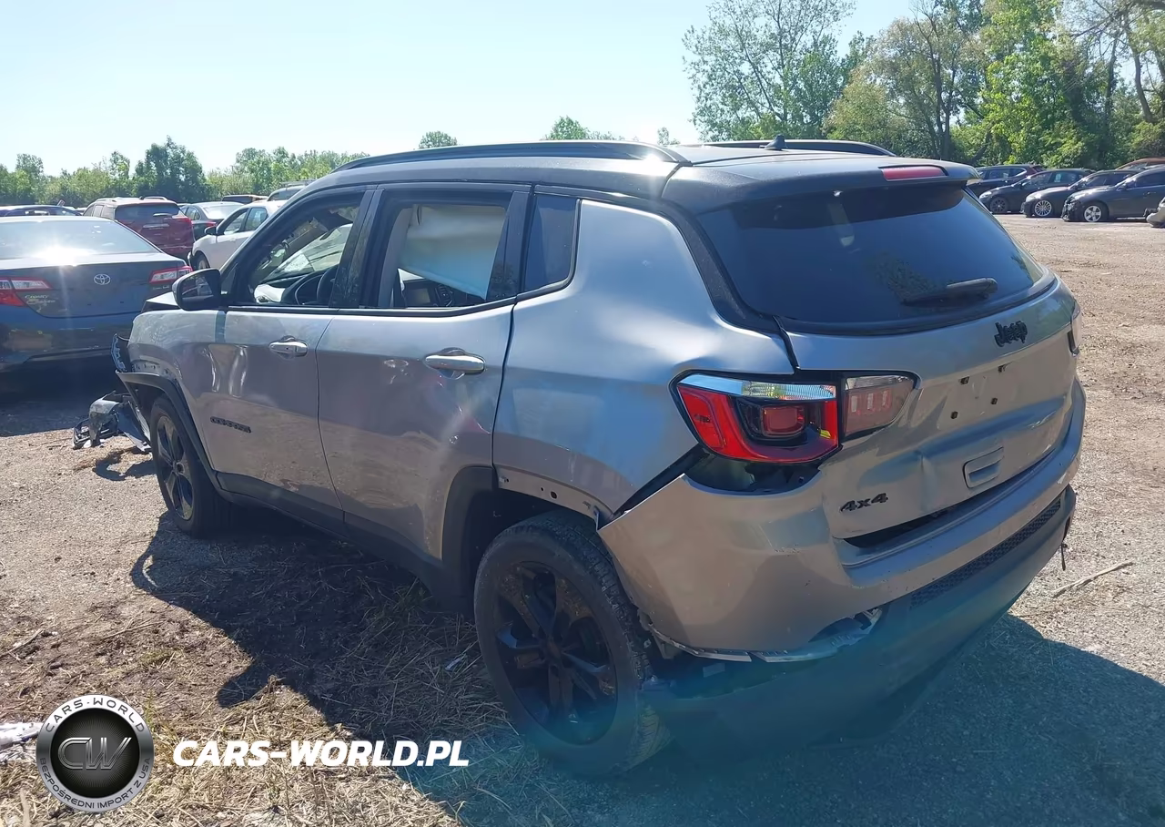 2018 Jeep Compass Altitude 4X4 VIN:3C4NJDBB8JT313679 - 3