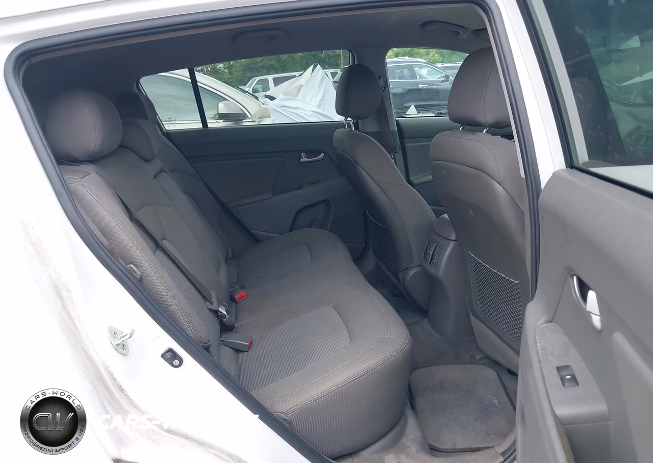 2015 Kia Sportage Lx VIN:KNDPB3AC5F7674602 - 8