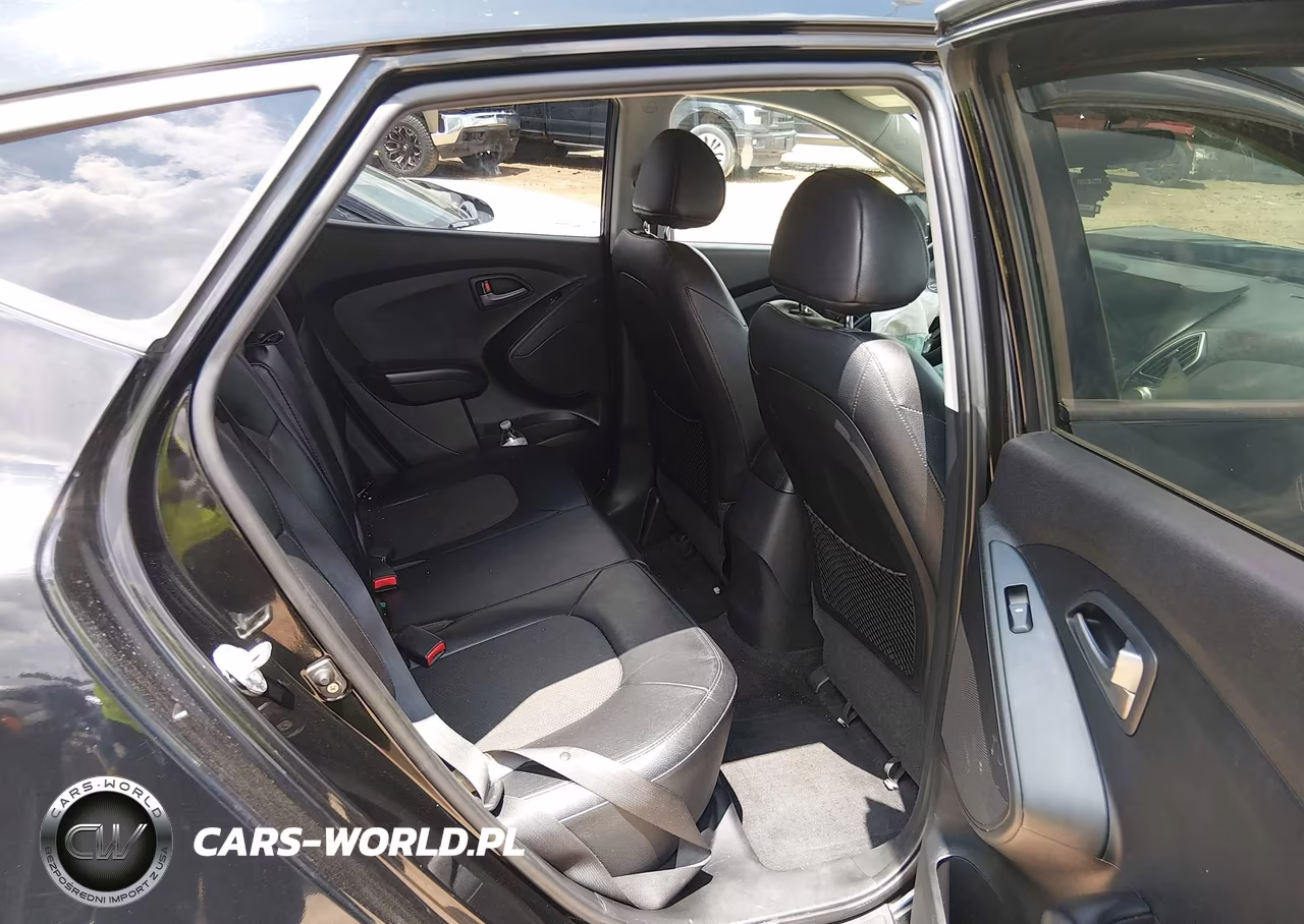 2015 Hyundai Tucson Gls VIN:KM8JTCAF3FU062747 - 8