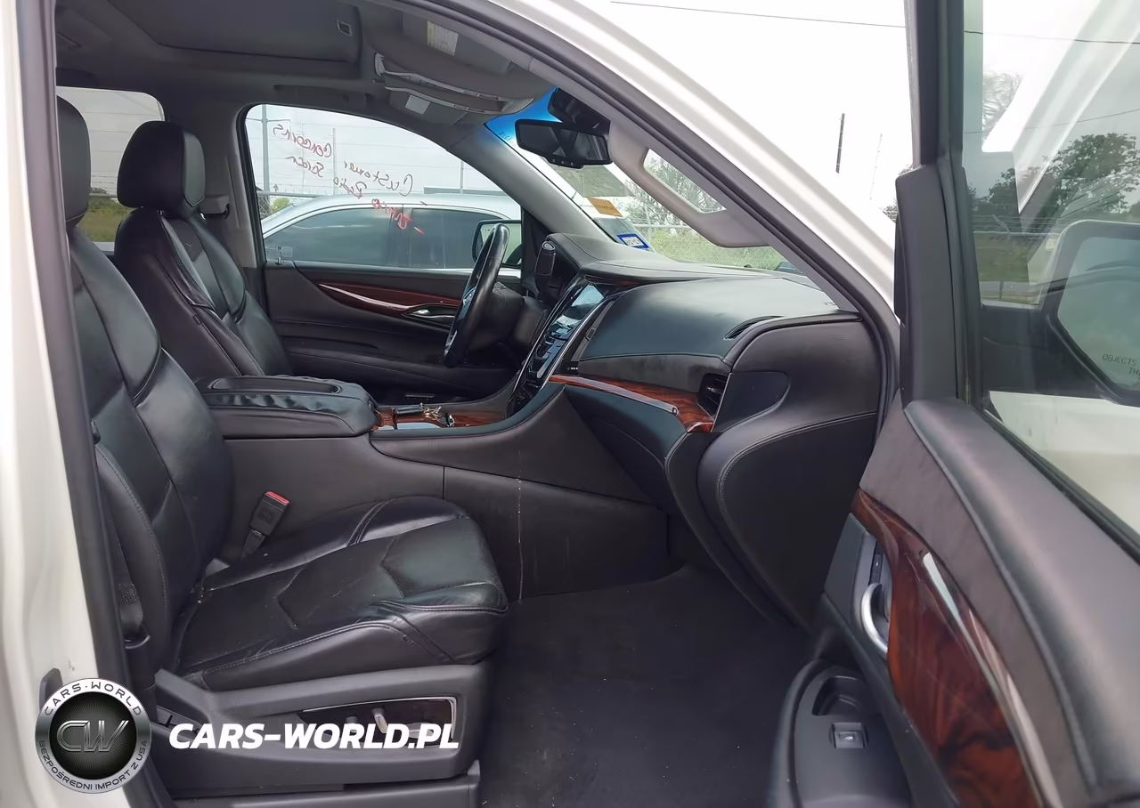 2015 Cadillac Escalade Luxury VIN:1GYS3BKJ1FR181075 - 5