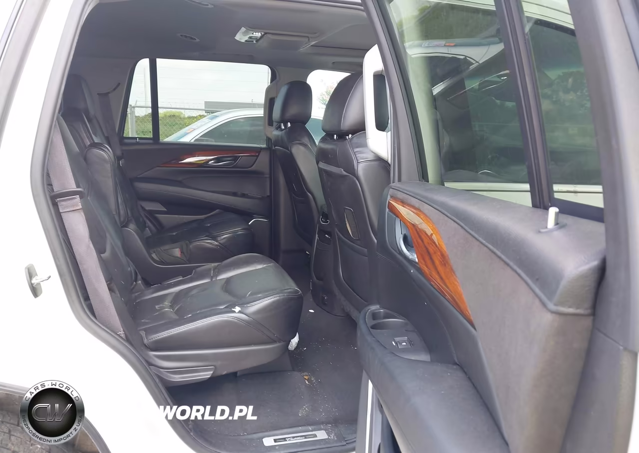 2015 Cadillac Escalade Luxury VIN:1GYS3BKJ1FR181075 - 8